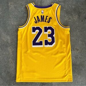 Los Angeles LA Lakers Lebron James GOAT 23 Medium M 44 Nike Game Jersey Large